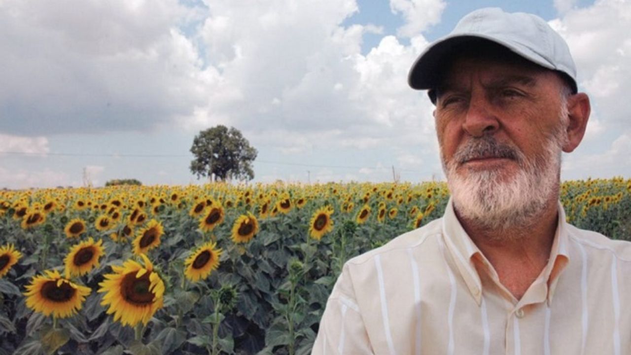 Mustafa Kutlu: Sanat kâinatın âhengine katılmaktır