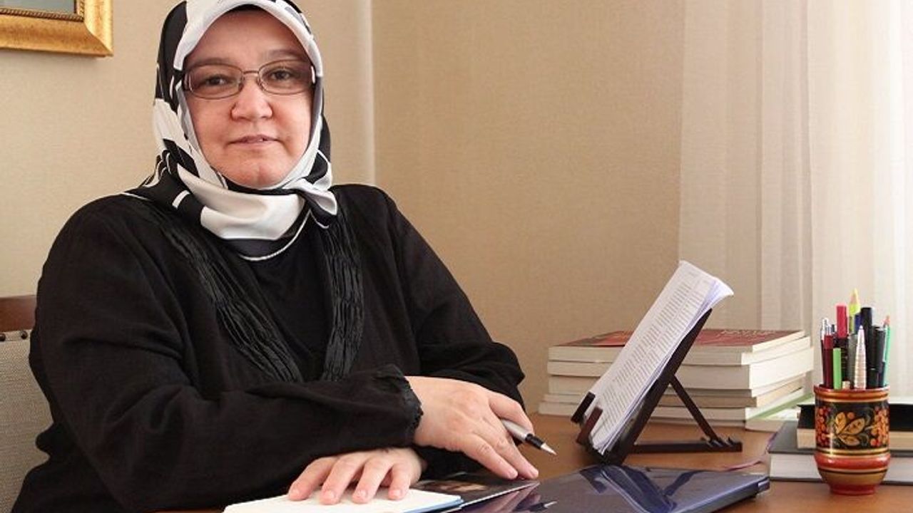 Nazife Şişman ile 'dijital çağda Müslüman kalmak' üzerine konuştuk