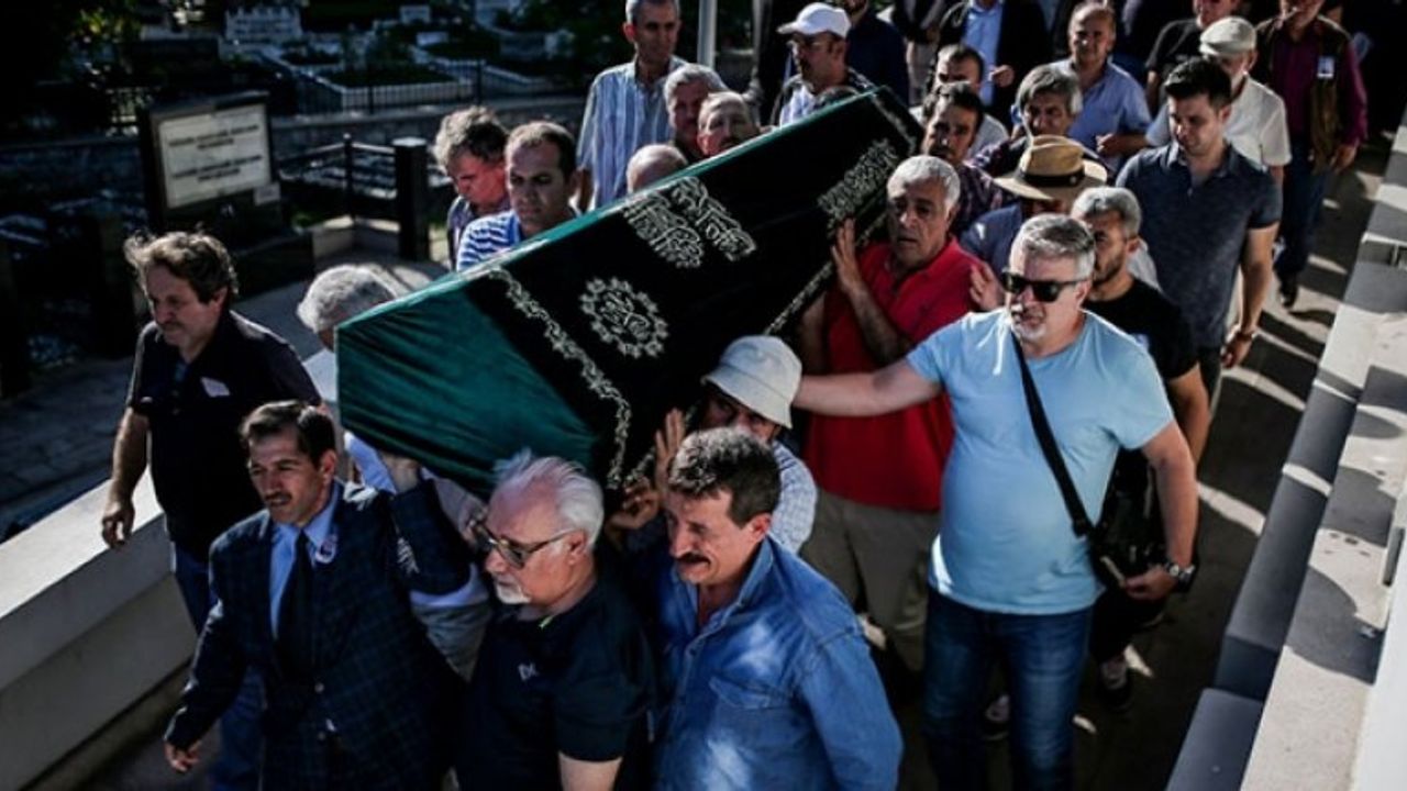 Oyuncu Yalçın Gülhan son yolculuğuna uğurlandı
