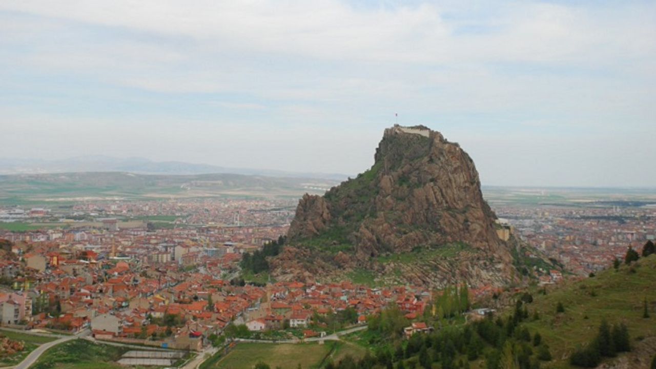 Kalesine bir kez tırmanan 7 yıl Afyon'dan ayrılmaz