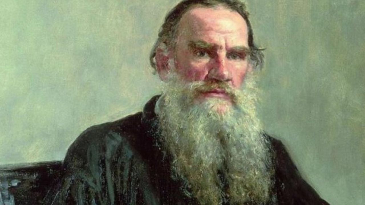 Gerçekçi edebiyatın en büyük temsilci: Lev Nikolayeviç Tolstoy