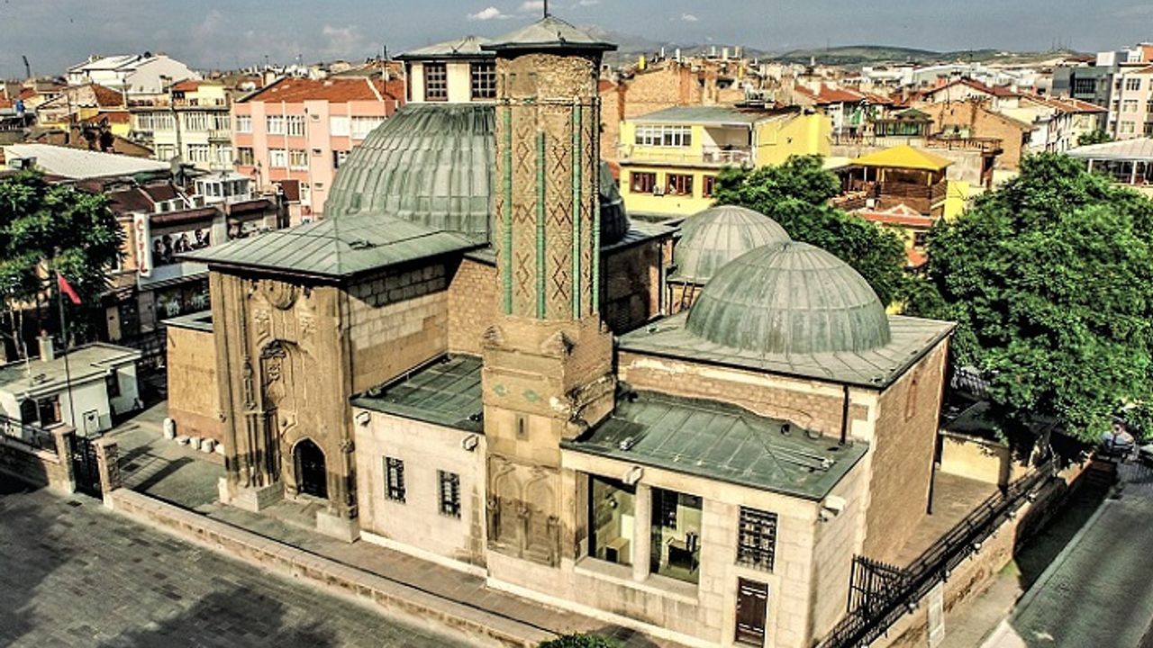 Anadolu'ya Selçuklu döneminden yâdigar 10 medrese