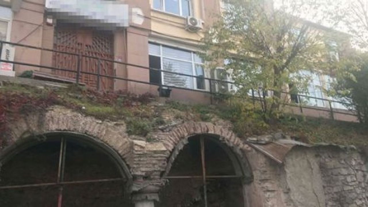 Beyazıt'ta 1600 yıllık sarnıca metal ayak desteği
