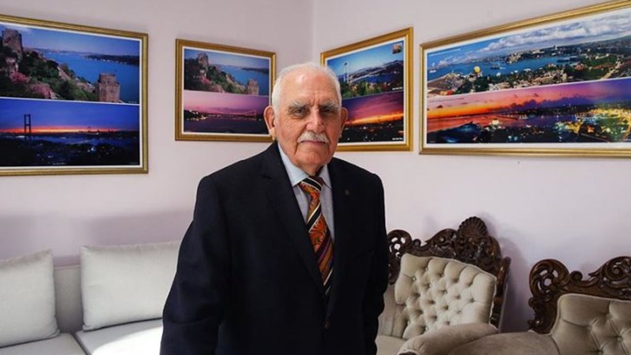 Eski zamanların renkli iletişim aracı kartpostalları fotoğraflarıyla süsledi
