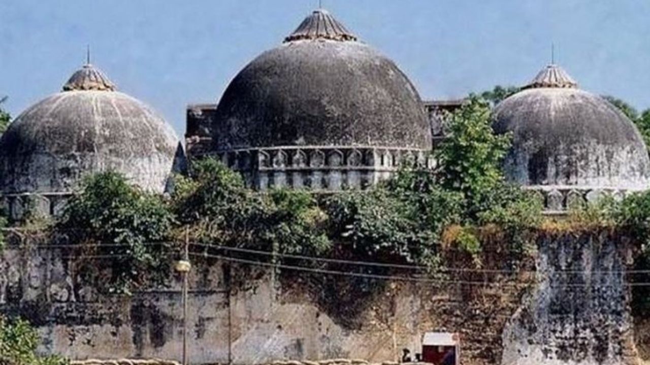 Güney Asya'nın Ayasofyası: Babri Camisi