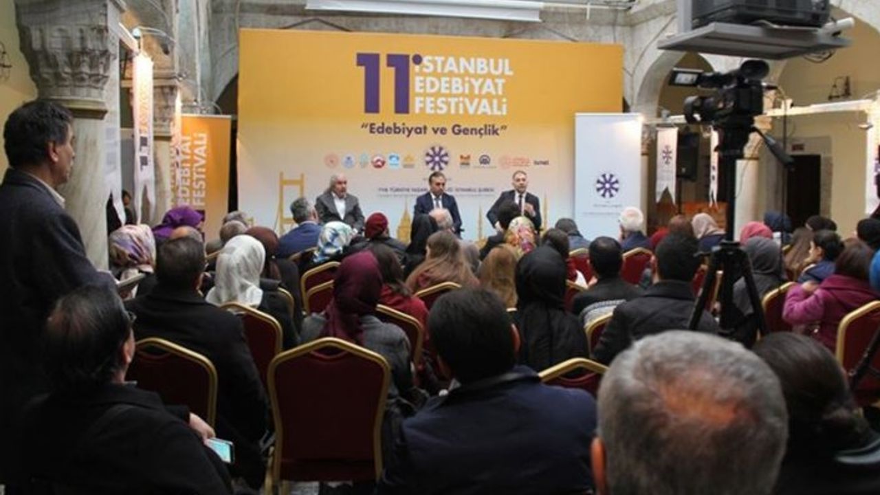 Şair ve yazar Ali Ural: Manevi yapıları inşa etsinler diye gençlerle irtibat kurmak durumundayız