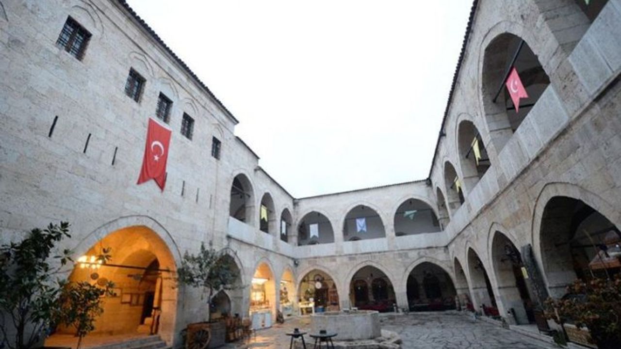 Tarihi Cinci Hanı geçmişten geleceğe uzanıyor