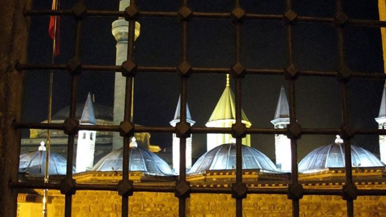Mevlana'nın dergahında her cuma tasavvuf müziği icra edilecek