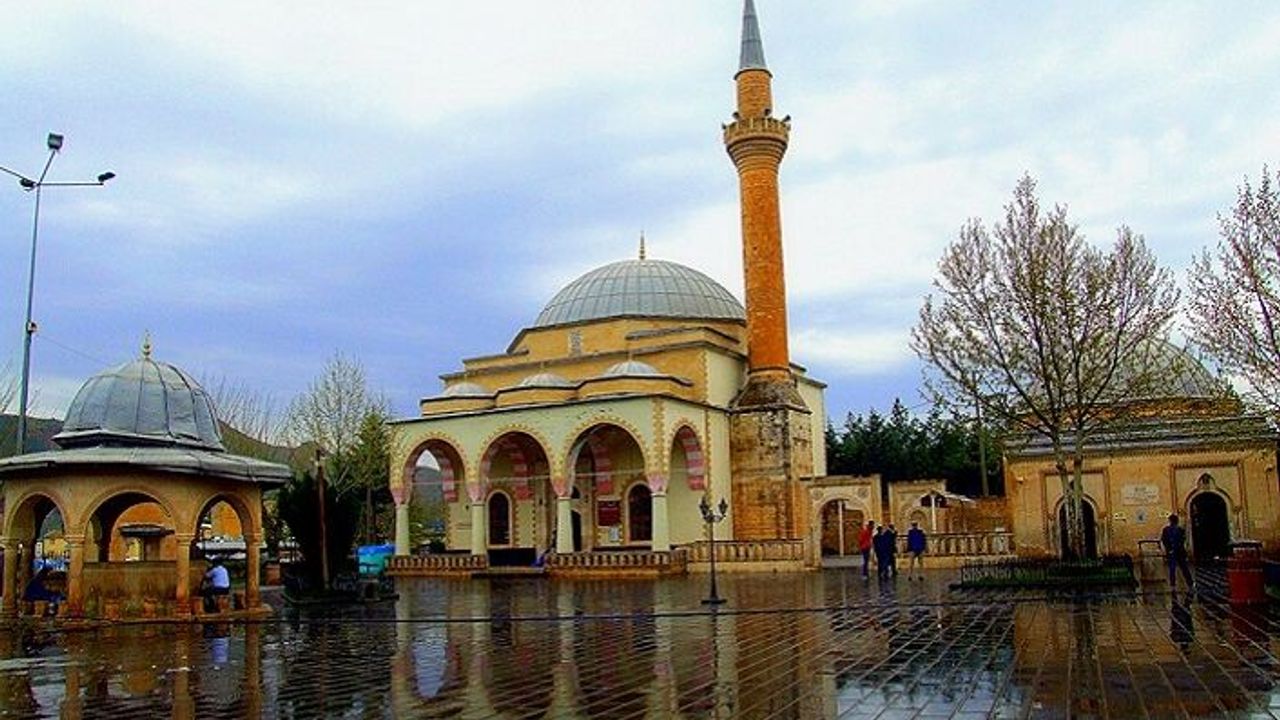 Peygamber sevgisinin timsali Veysel Karanî’nin (ra) münacatı