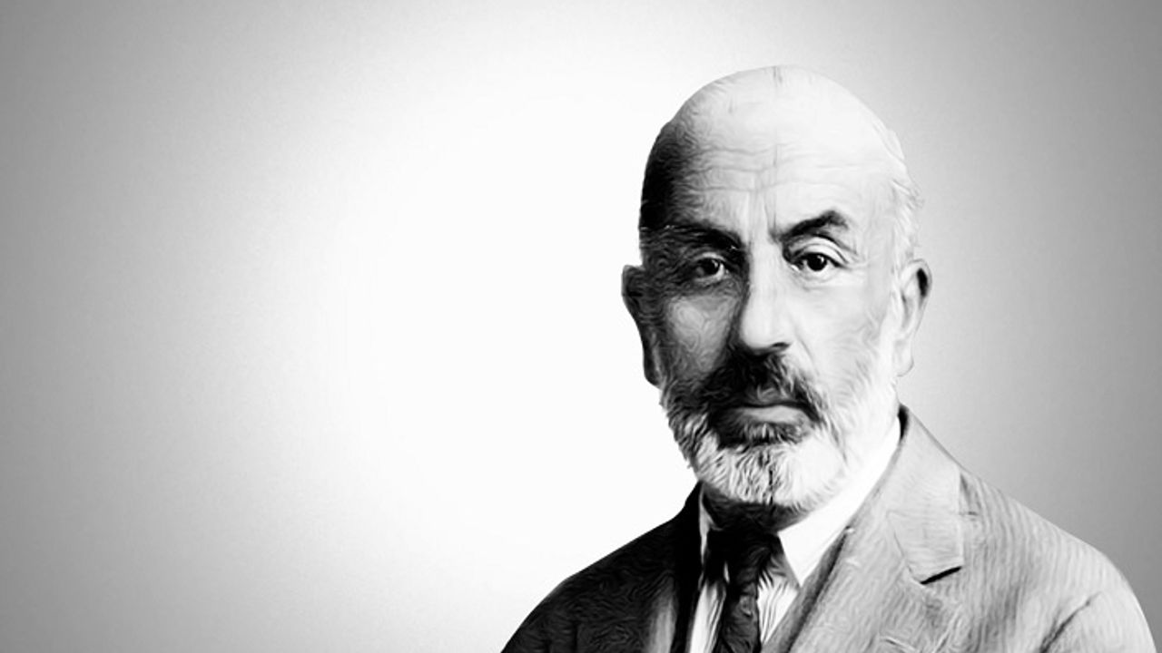 Ölümünün 84. yılında ateşle barut arasında mütefekkir bir şair: Mehmet Akif Ersoy