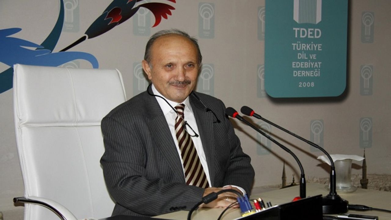Cezmi Bayram: "Köy Enstitüleri başlangıçta bir vakıa idi. Ama daha sonra hakkında öyle menkıbeler uyduruldu, öyle hikâyeler yazıldı ki gerçeklerden uzaklaştı, bir masal hâline geldi."