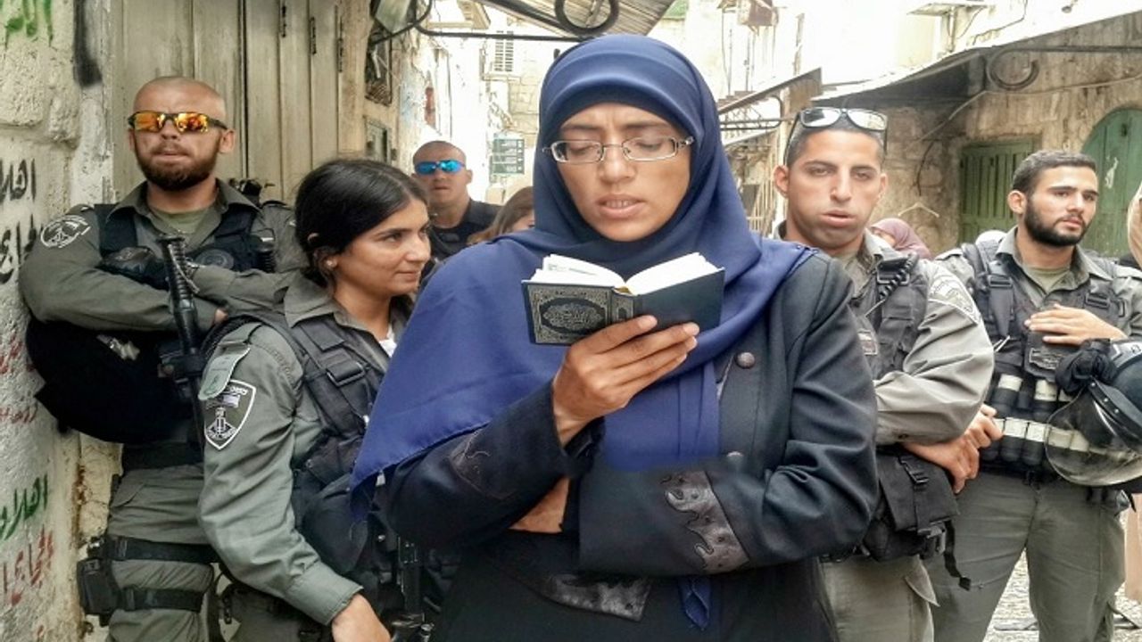 İlim halkalarıyla Mescid-i Aksa'yı bekleyen Kudüs'ün kadın muhafızları