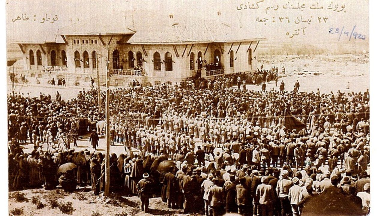 Saygı, saygısızlık ve darbeye gerekçe bağlamında İstiklâl Marşı’na bakış-1