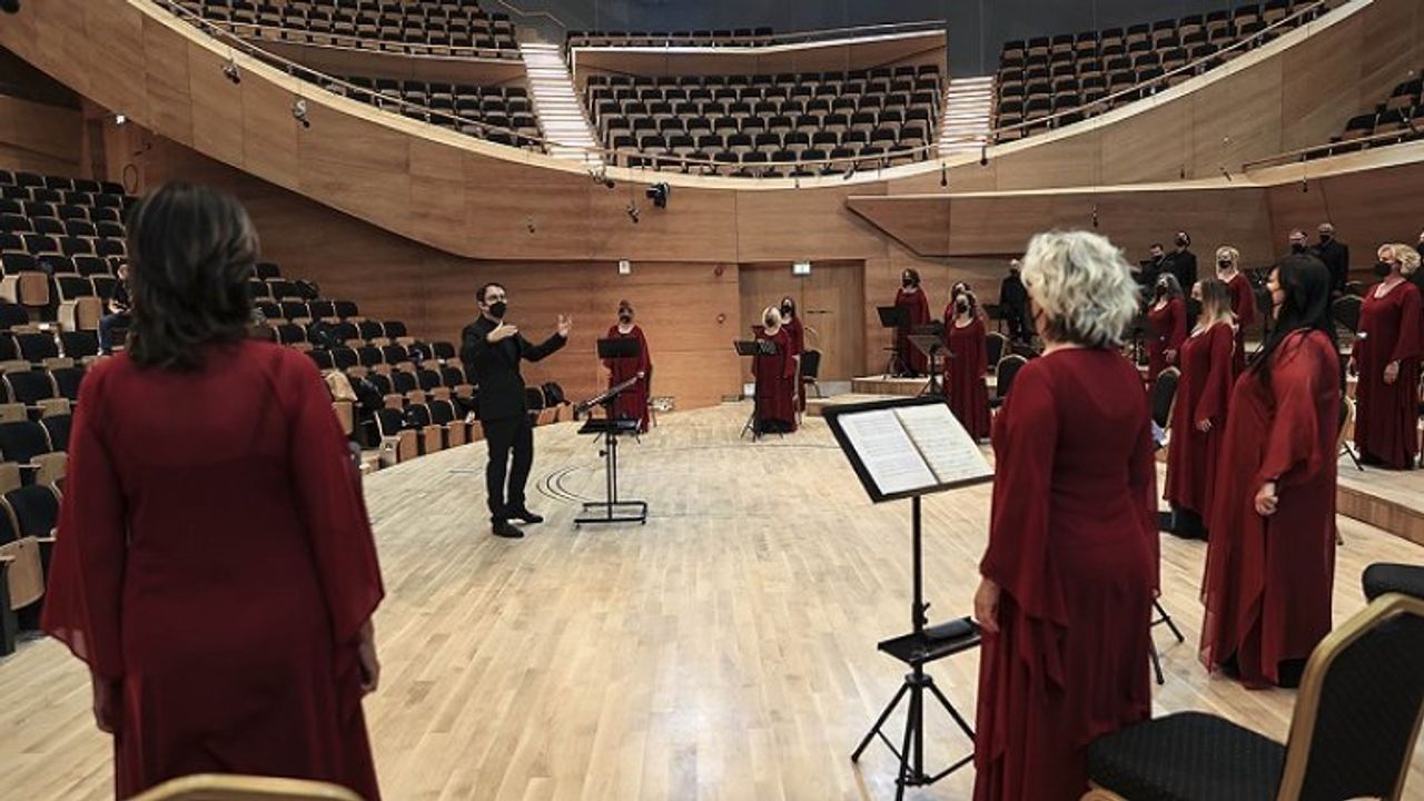 Devlet Çoksesli Korosu klasik eserlerden yeni bestelere geniş bir programı sanatseverlerle buluşturacak