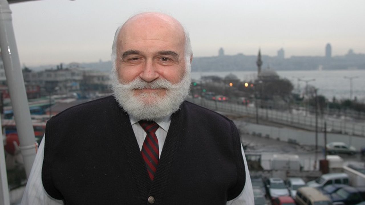 Gök kubbede bâki kalan hoş bir sada: Ahmet Yüksel Özemre