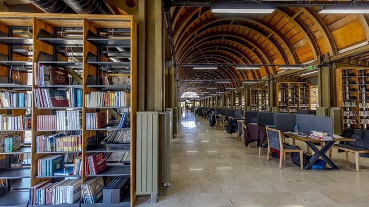 Kütüphanelerde 24 saat hizmet dönemi yeniden başlıyor