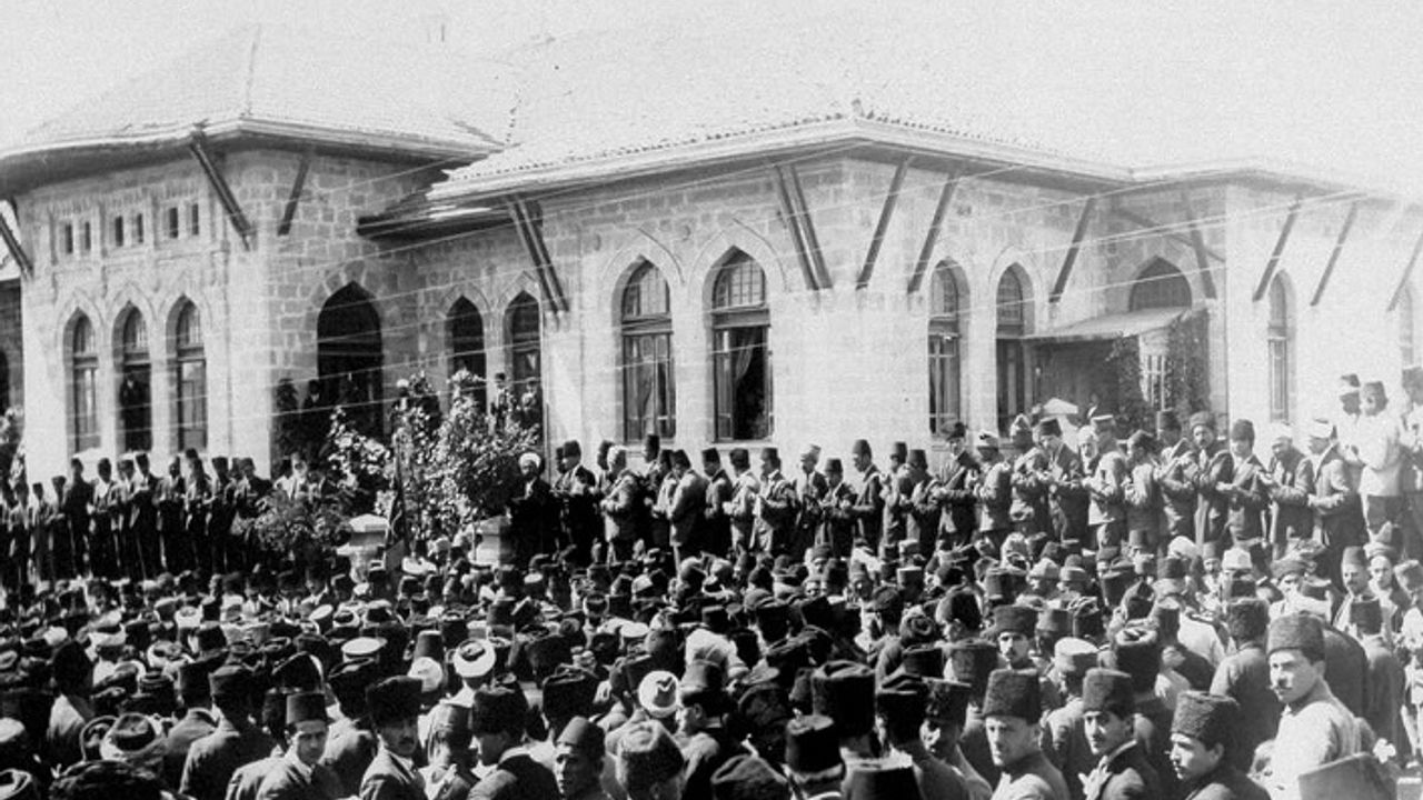 İstiklâl Marşı’nın anahtar kelimeleri ve milli mutabakat oluşu