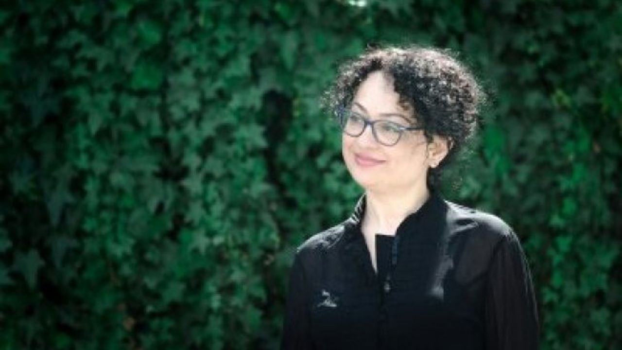 Eylem Hatice Bayar: “Kitaptaki öykülerle çıkılacak yolculuk içsel bir yolculuk.”