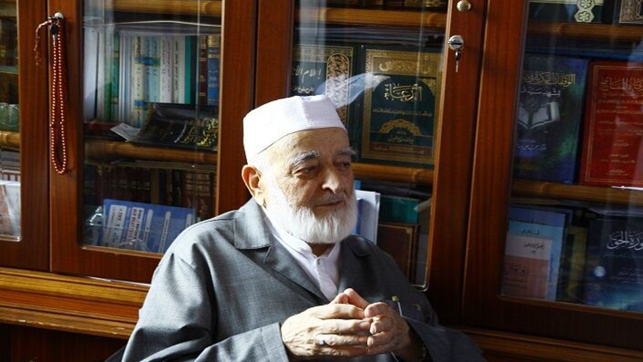 Âlim ve mürşit Mehmet Emin Saraç'a veda
