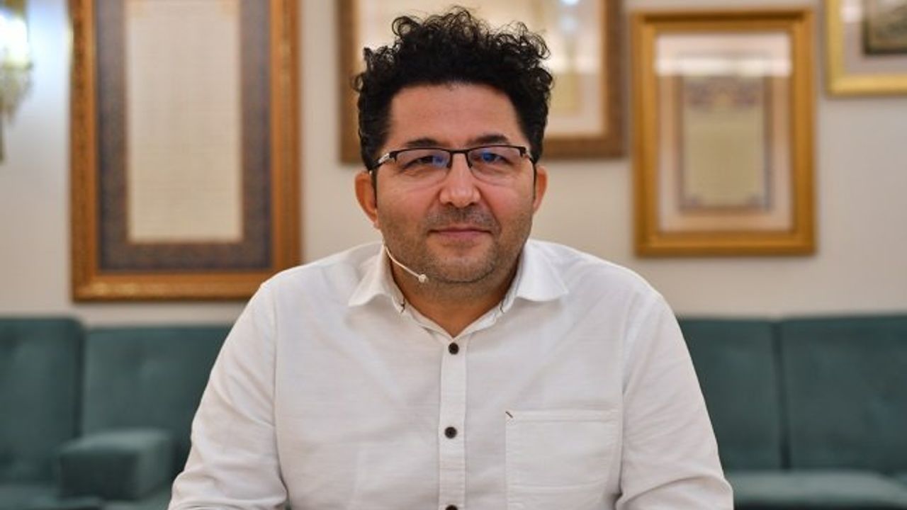 Prof. Dr. Haşim Şahin: "Tekkeler devletin topluma bakan yüzüdür."