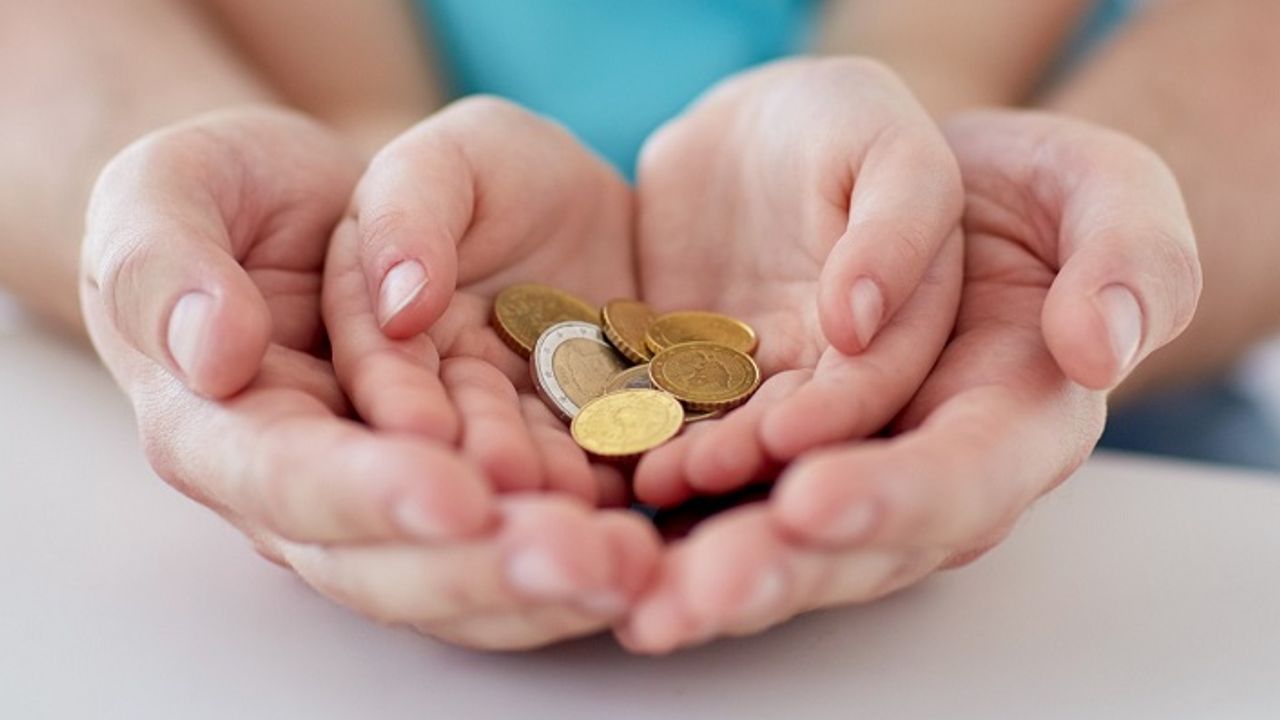Bilinçli tüketici çocuk yetiştirmede harçlığın önemi
