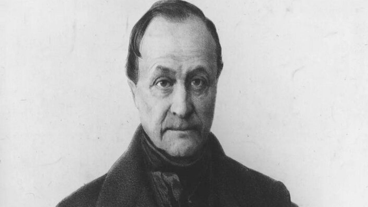 Auguste Comte açısından 'Sosyologların topluma bakışı nasıl olmalı?'