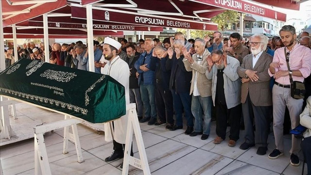 Yazar Ahmet Özalp son yolculuğuna uğurlandı