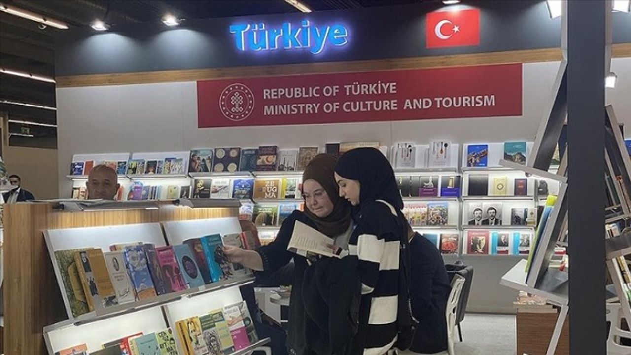 "74. Uluslararası Frankfurt Kitap Fuarı", Türkiye'den 15 yayınevini ağırladı