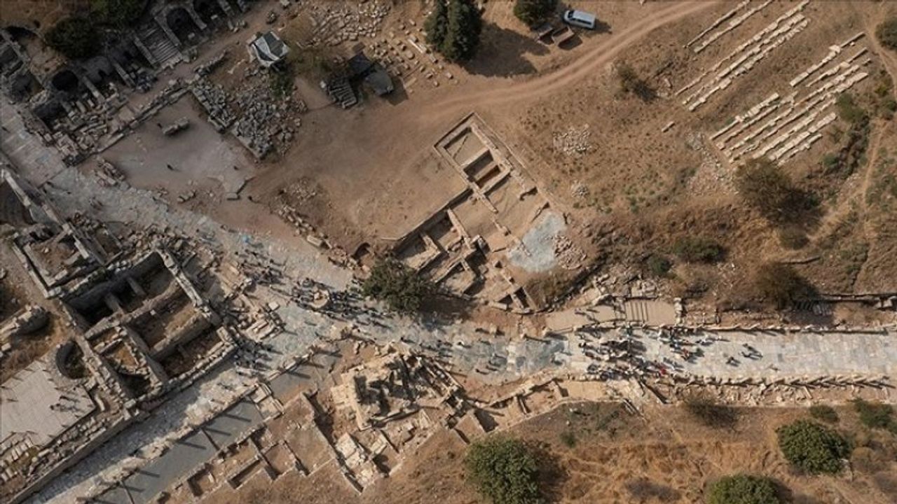 Efes Antik Kenti'nde son keşif Bizans Dönemi'ne ait 1400 yıllık mahalle oldu