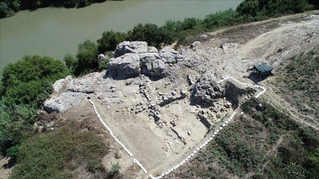Sirkeli Höyüğü, arkeolog adaylarının bilimsel çalışmalarına da katkı sağlıyor