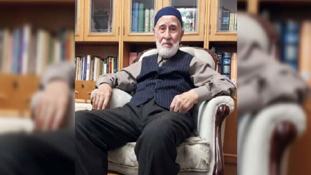 Akif'in yakılan meali aslı mıydı, başka mıydı?