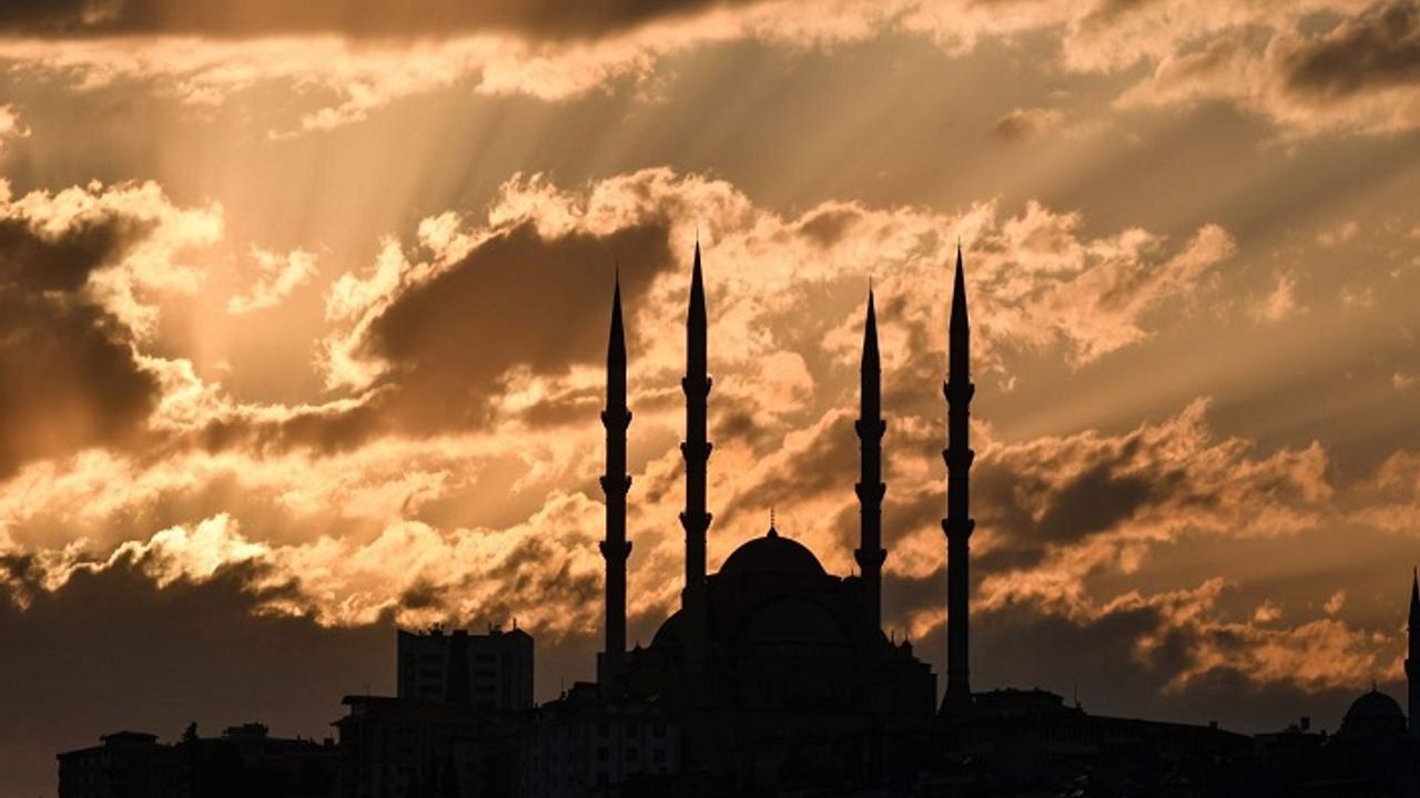 ‘Kendini Arayan Şehirler’ kandil geceleri buhur kokmuyorsa?
