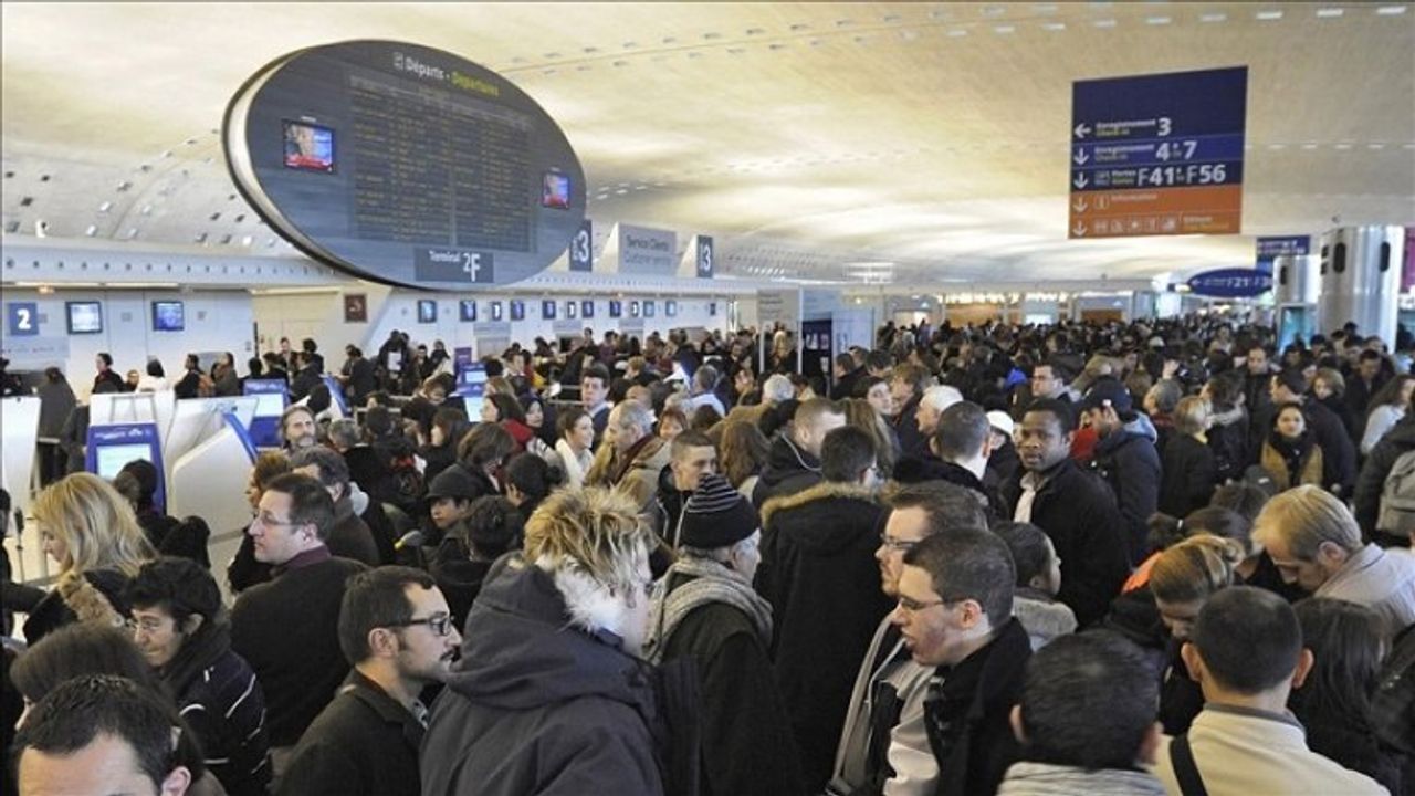 "Terminal" filmine ilham veren İranlı, Fransa'da 18 yıl yaşadığı havalimanında hayatını kaybetti