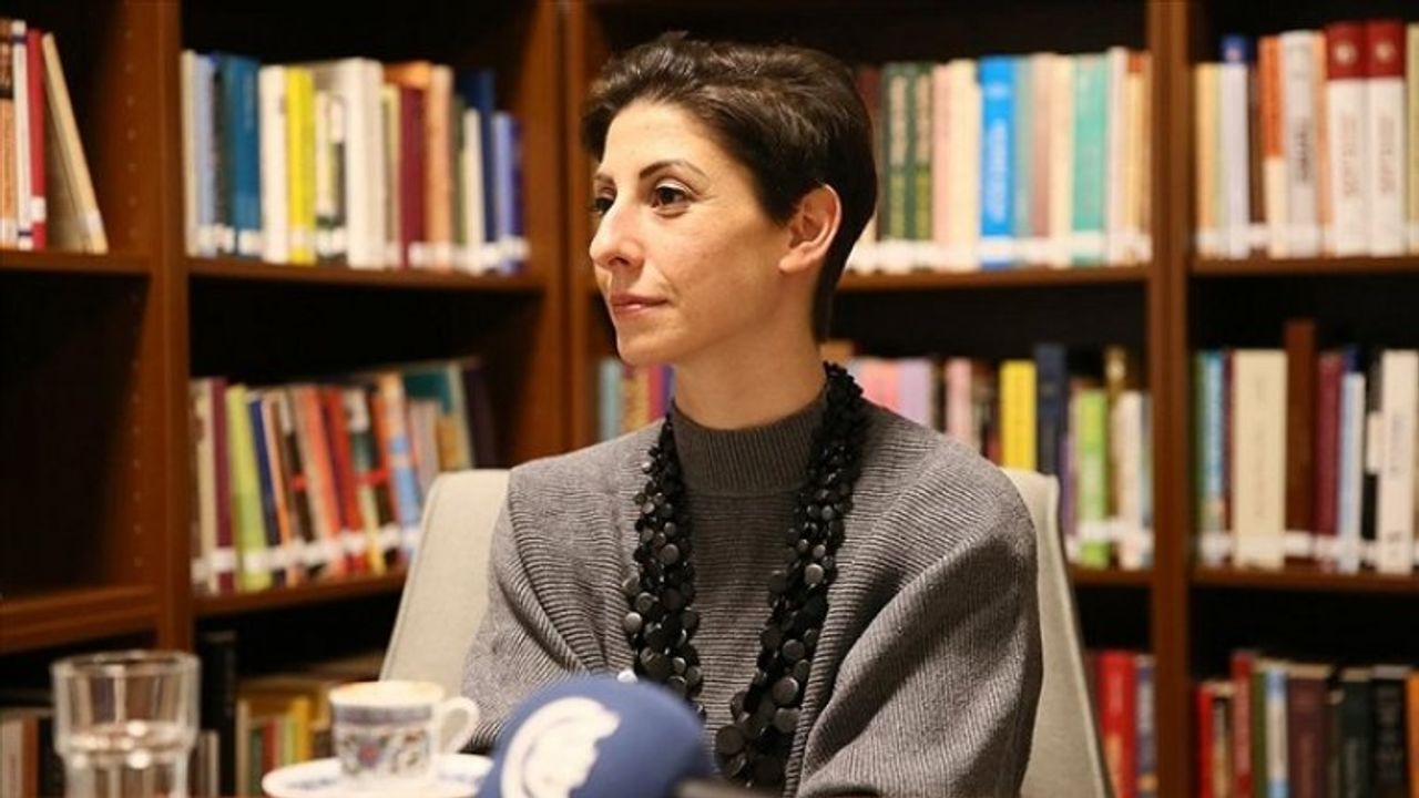 Avrupa’nın en eski ikinci tiyatrosunun ilk Türk kadın oyuncusu Buyraç’ın başarı öyküsü