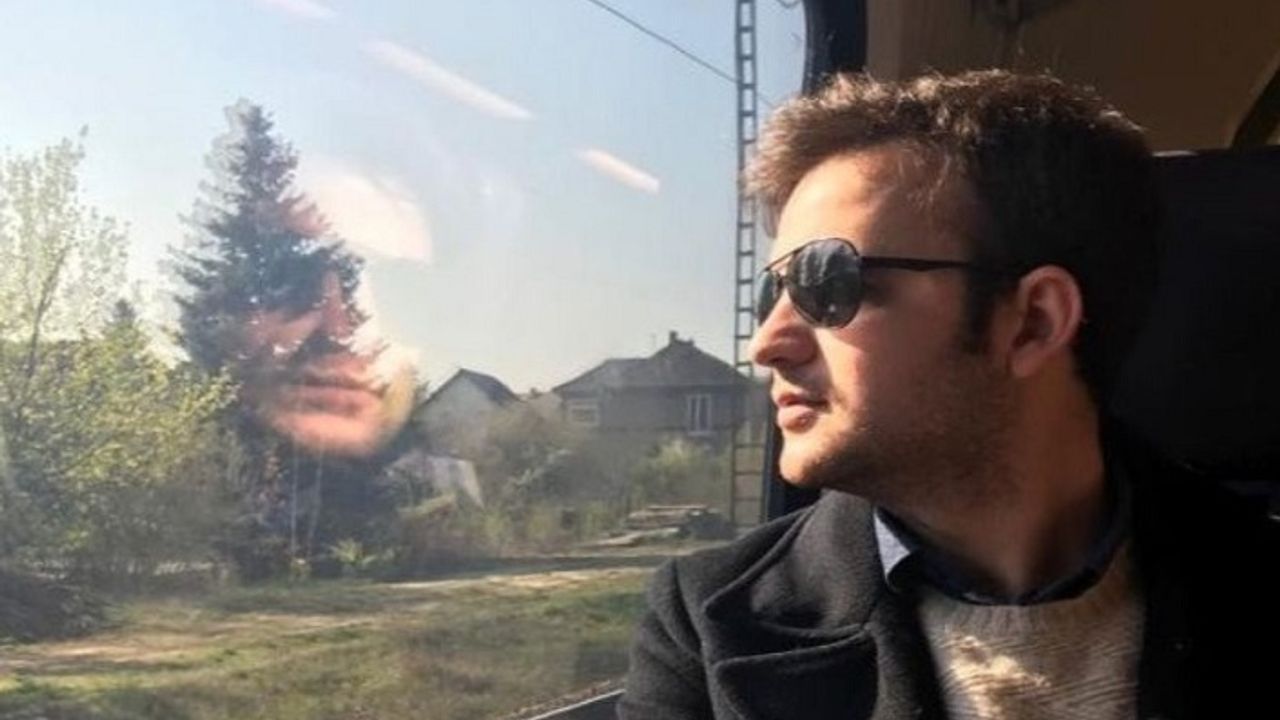 Emre Söylemez’in “Hoş Koku”yla şiir bağına girişi