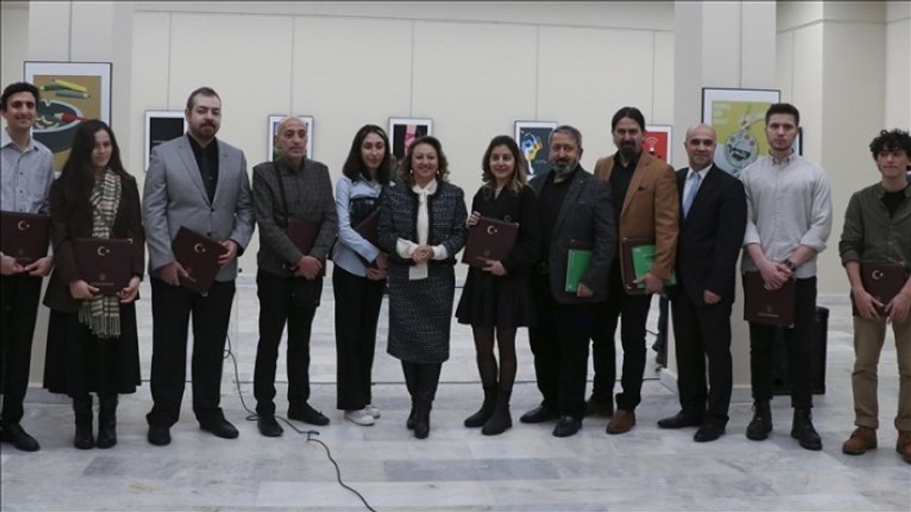 Kültür ve Turizm Bakanlığı'nın "Genç Sanat: 5. Afiş Tasarım Yarışması"nda ödüller sahiplerini buldu