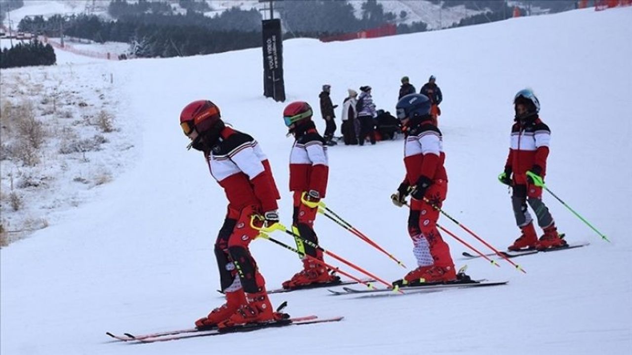 Palandöken Kayak Merkezi'nde yılbaşı tatili hazırlıkları tamamlandı
