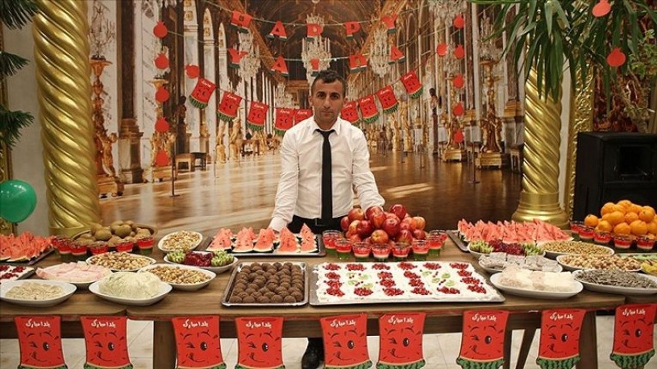 Van'da İranlı turistler "Şeb-i Yelda"yı kutladı