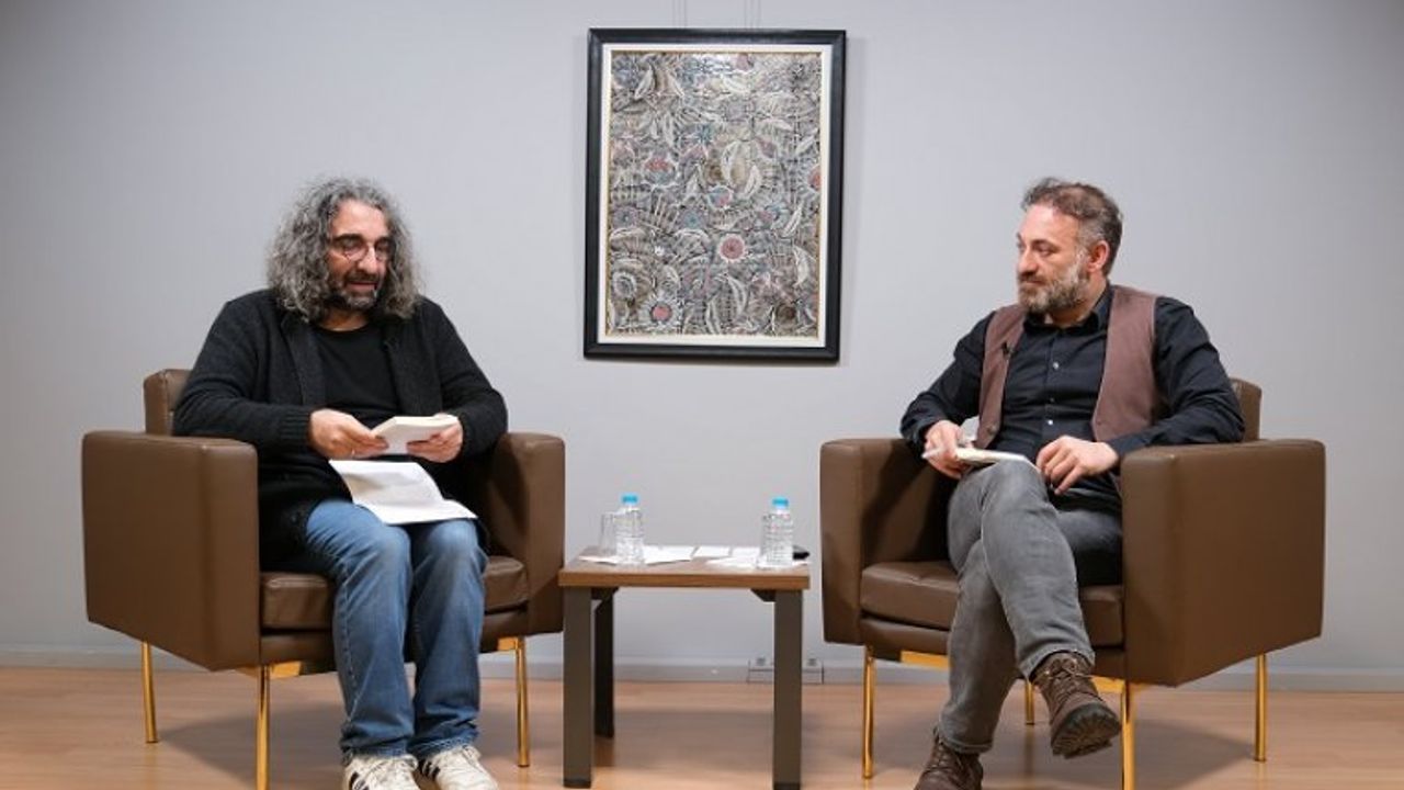 100 Yüze İmza ve Söyleşi programına, akademisyen ve yazar Ahmet Sarı konuk oldu