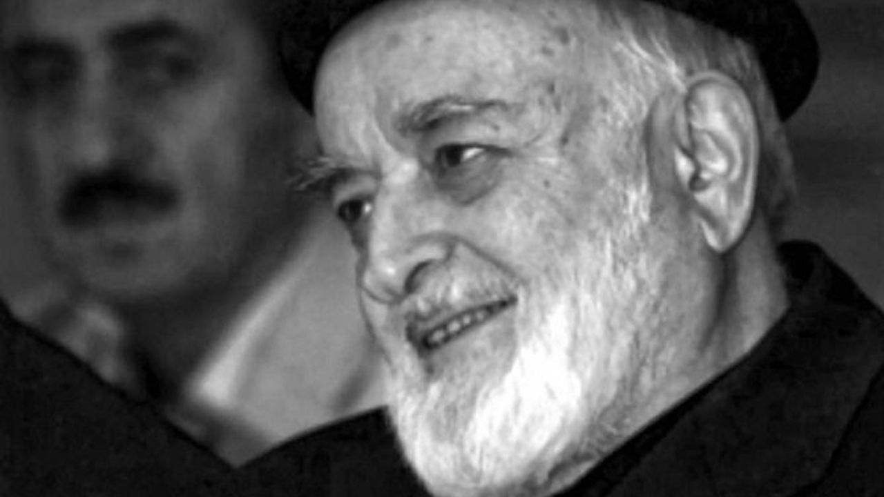 "Cenâb-ı Hak, talebeler yetiştirmesi sûretiyle hocaefendiye bir meziyet vermişti."