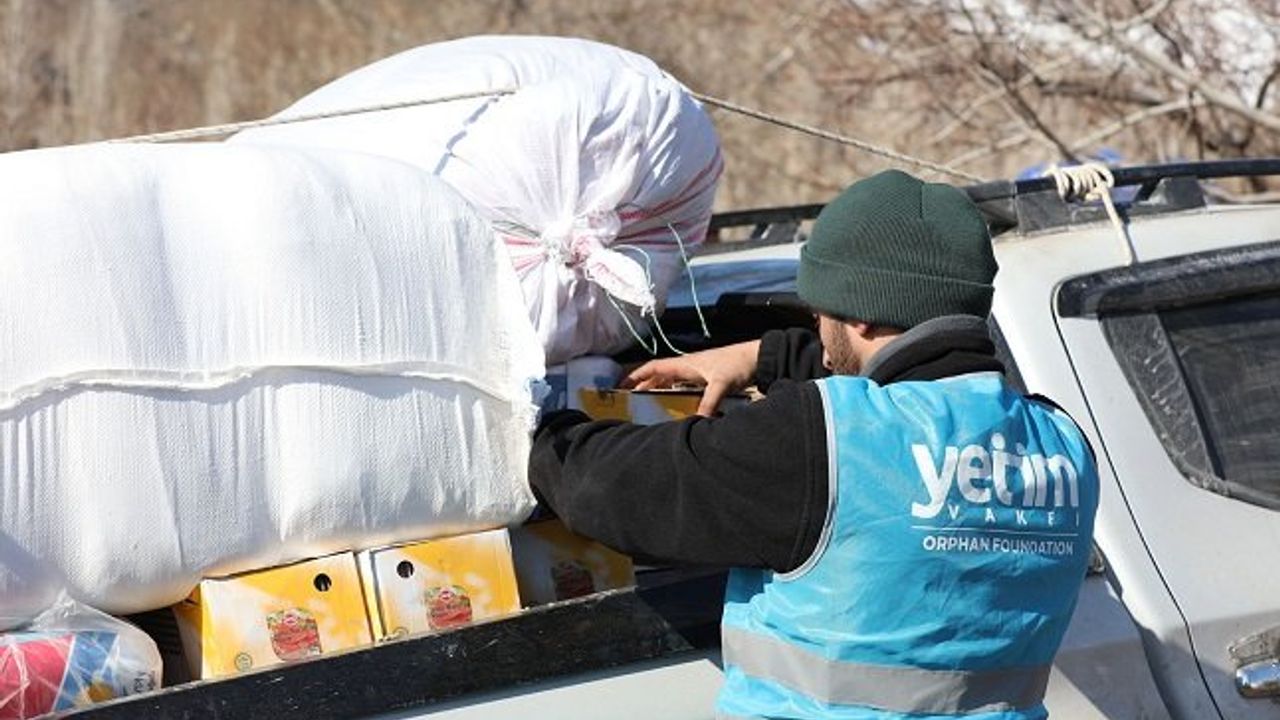 Yetim Vakfı 225 kişilik ekiple sahada