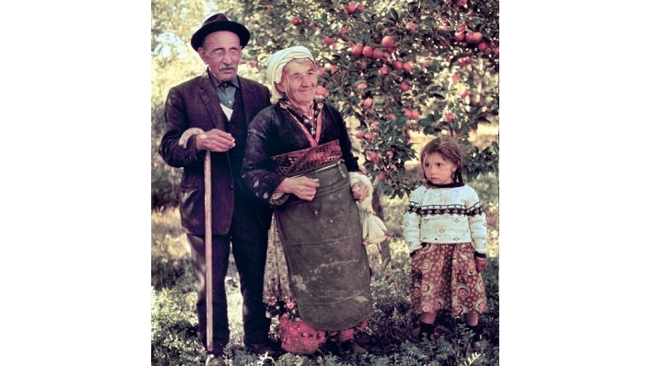 Âşık Veysel'in 53 yıl önceki fotoğrafını anlattı