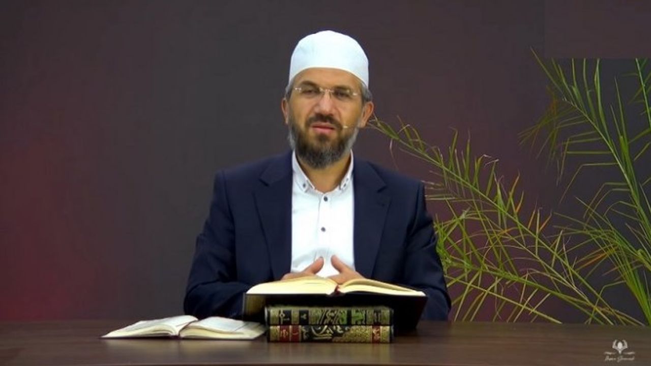 İhsan Şenocak: Subhaneke duasındaki bu manayı düşününce büyük bir zevkle namaz kılacaksınız