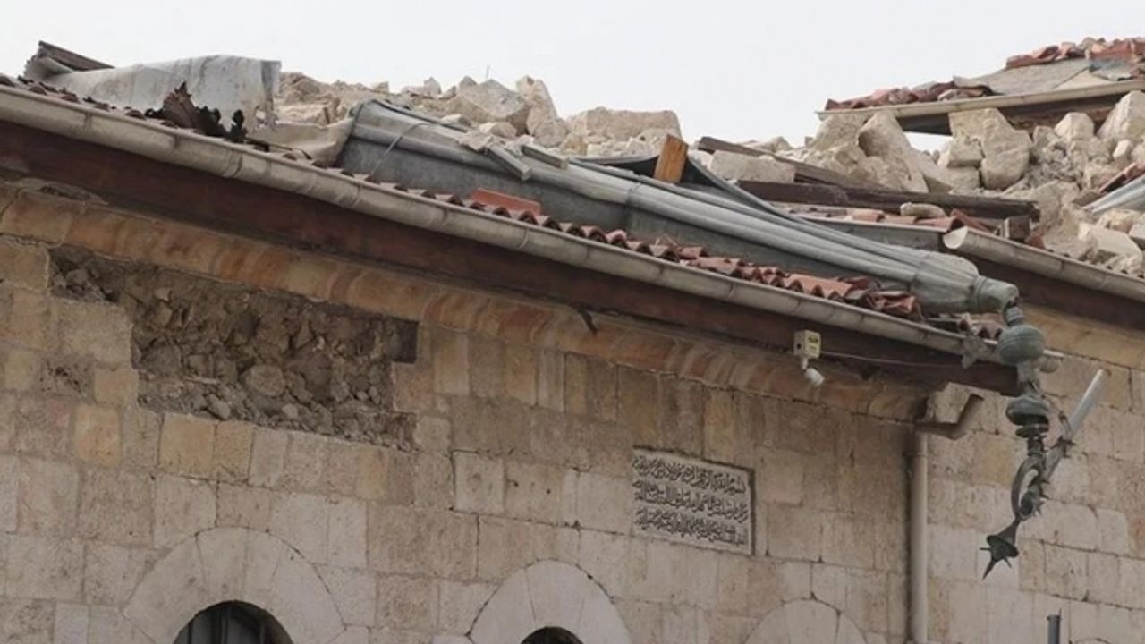 Hatay ve Osmaniye'de depremde zarar gören vakıf eserler onarılıyor