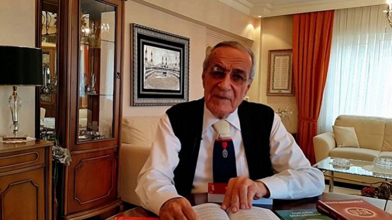 Şair Cengiz Numanoğlu, 82 yaşında hayatını kaybetti.
