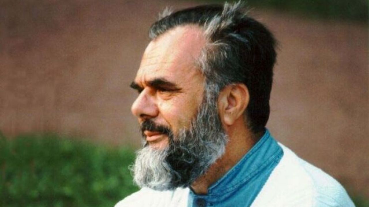 Mahmud Esad Coşan: Yeni kamerî bir yıla girdik. Yeni bir yıl bu, taptaze bir defter önümüzde…