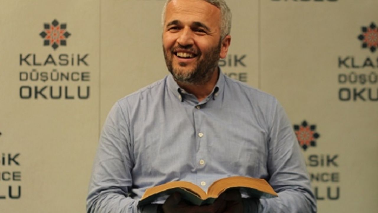 Ekrem Demirli: Ebu Nasr es-Serrac et-Tûsî'nin el-Lüma’sı ne anlatır?