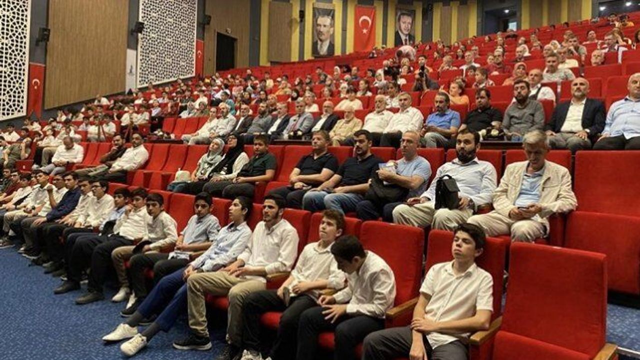 Sancaktepe’de Muhammed Tayyip Okiç Paneli’ne yoğun katılım
