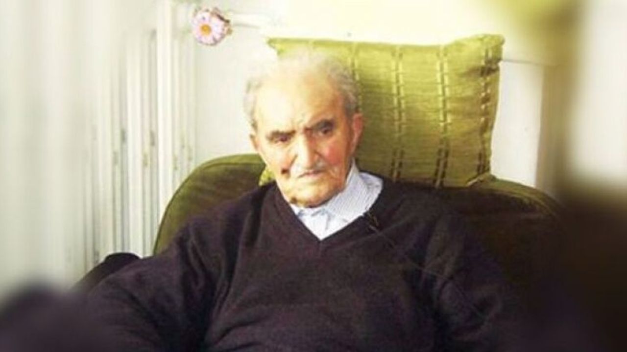 Sertarîk Mesnevîhan Şefik Can Dede'nin Mesnevî üzerine çalışmaları