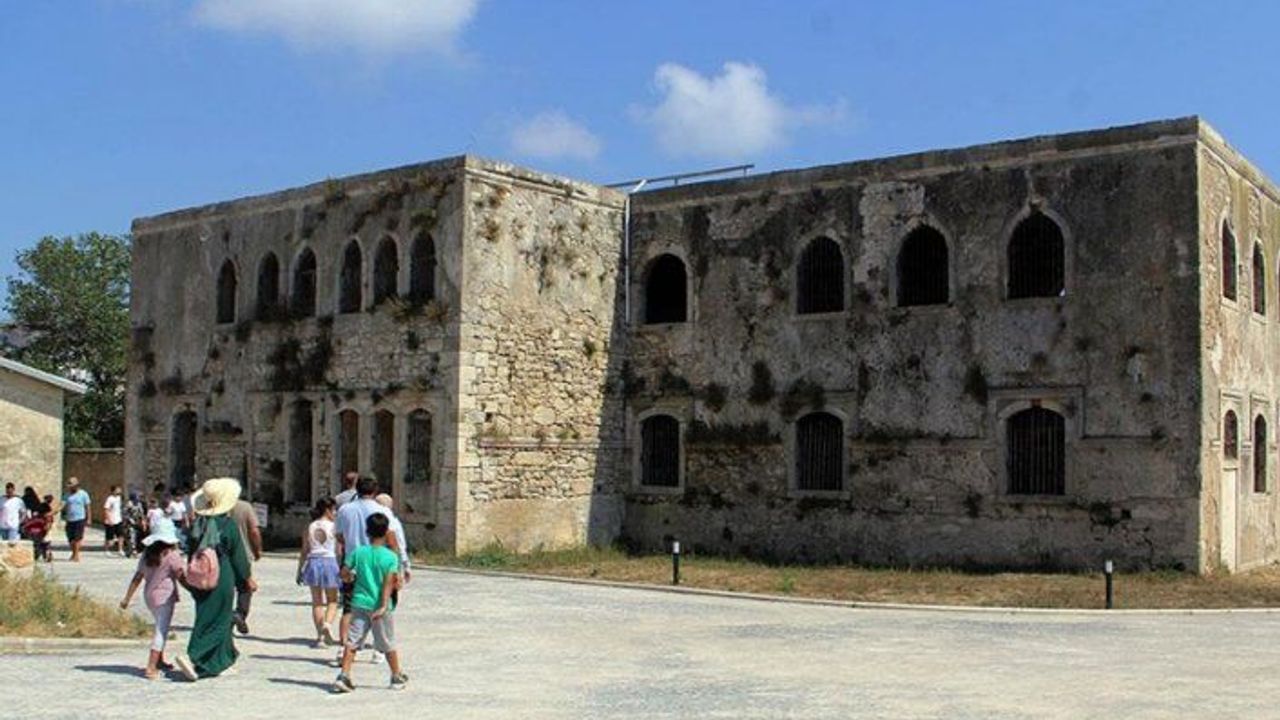 Sinop Tarihi Cezaevi ve Müzesi kenti ziyaret edenlerin ilk durağı